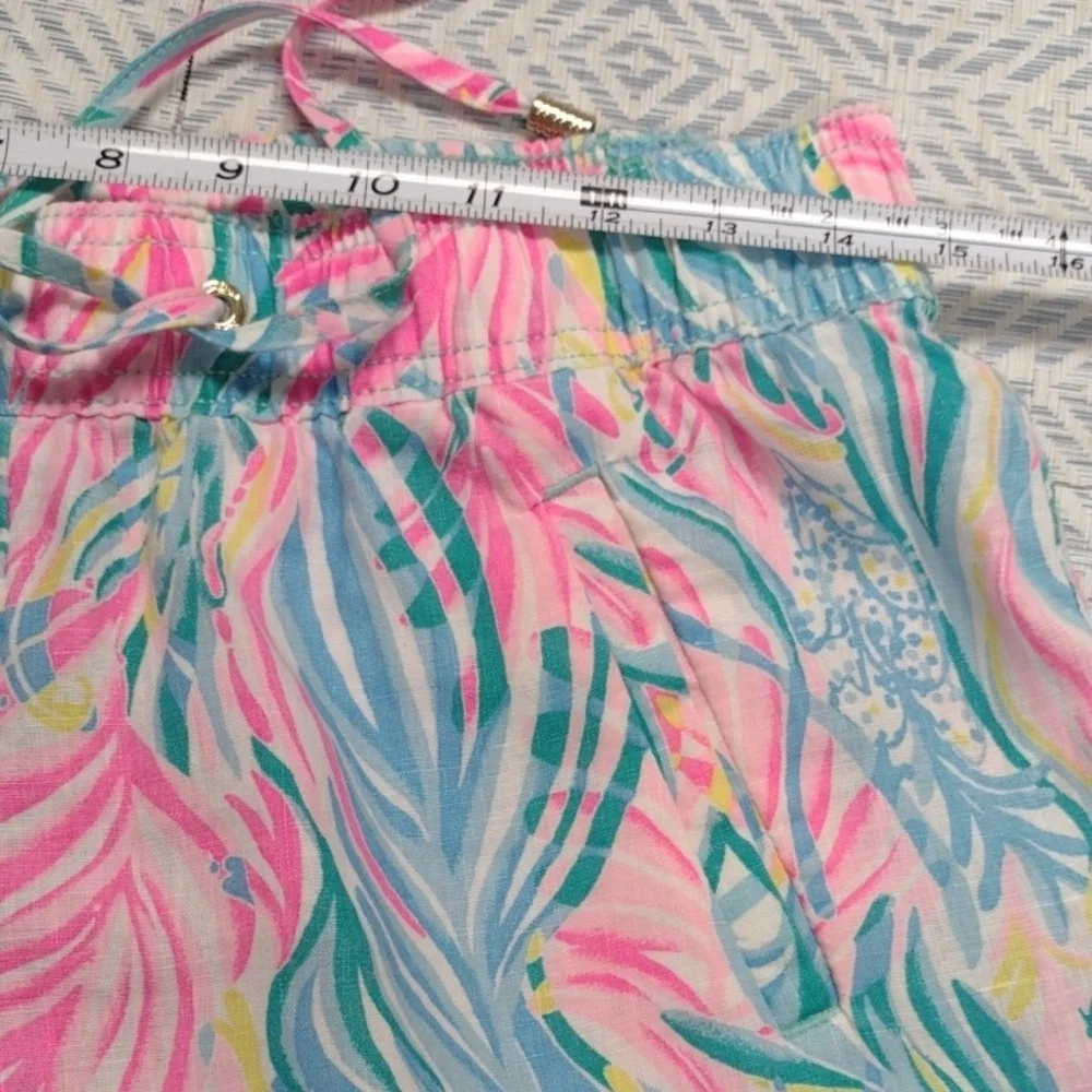 Lilly Pulitzer 100% linen Pink and Blue Tropical Pants - Picture 8 of 16